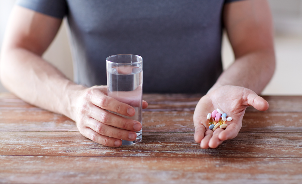 האם כדאי לקחת ויטמינים